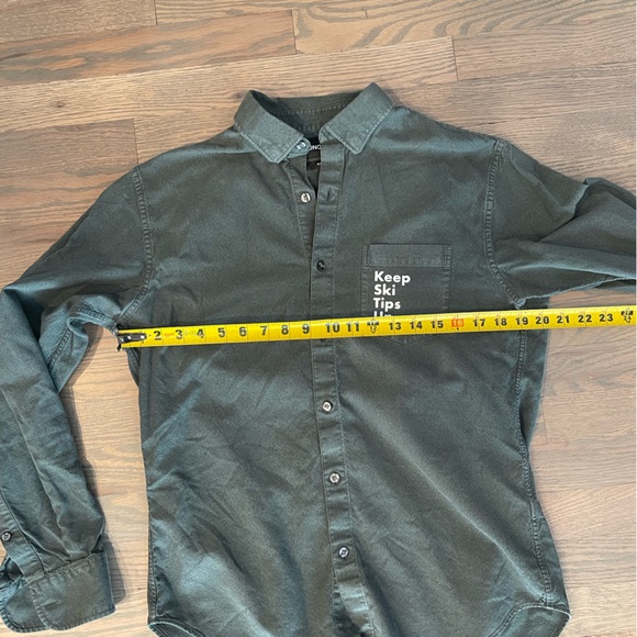 Keep Ski Tips Up Green Pocket Graphic Button Up - Picture 5 of 5